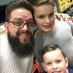 Meet your Posher, Akiva